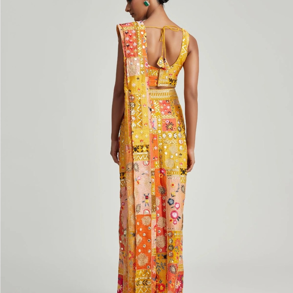 Indian Fusion Matching Set - Picture 3 of 4